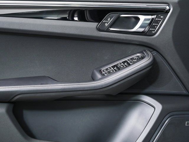 New 2026 Porsche Macan S AWD/4WD image 6