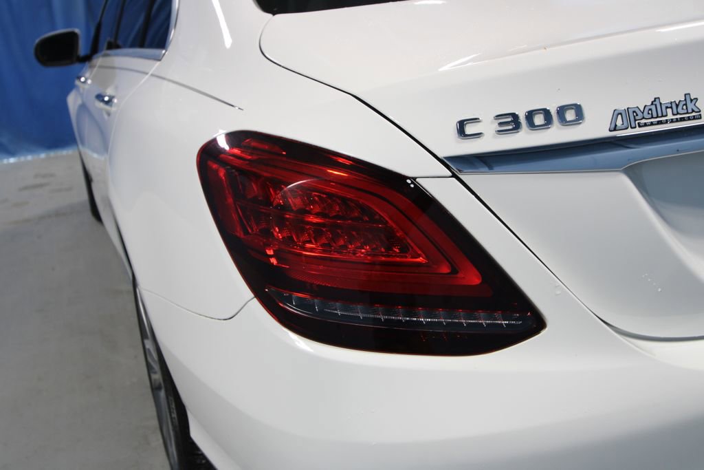 Used 2020 Mercedes-Benz C 300 4MATIC Sedan image 39