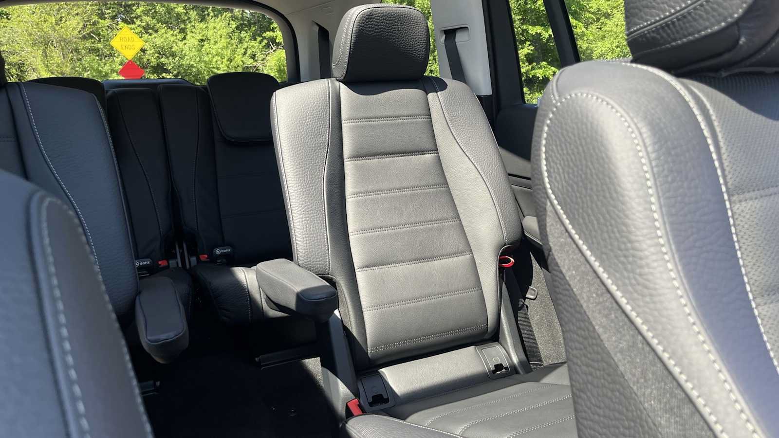 New 2026 Mercedes-Benz GLS 450 4MATIC image 33