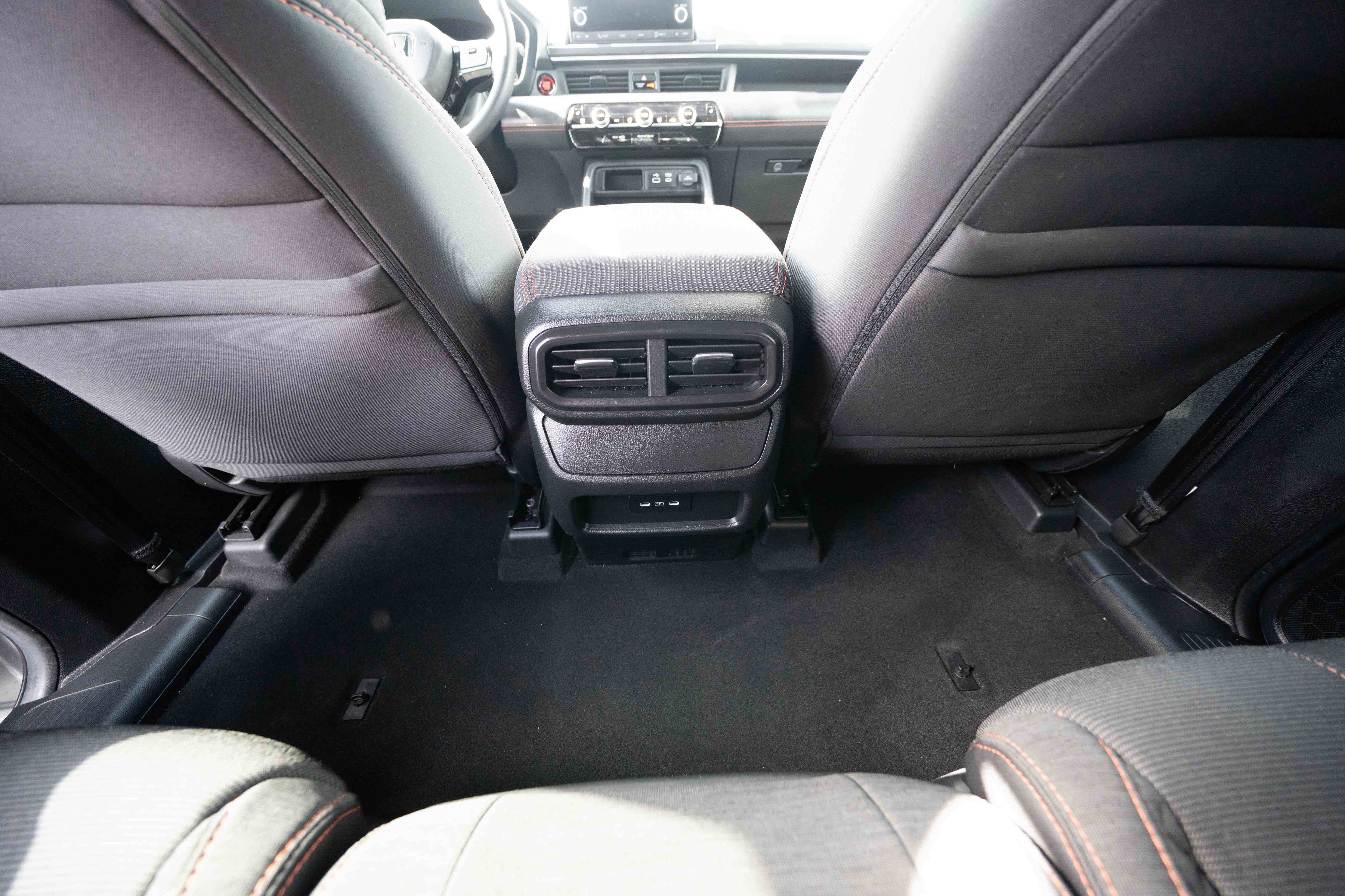 Used 2025 Honda Pilot Sport image 22