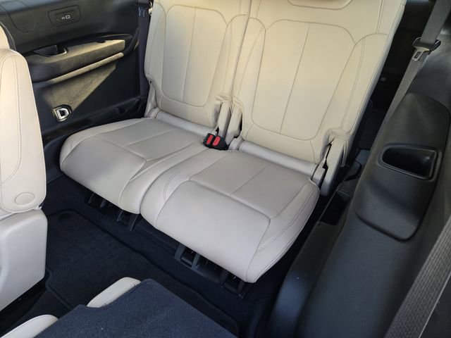 Certified 2023 Jeep Grand Cherokee L Limited image 32