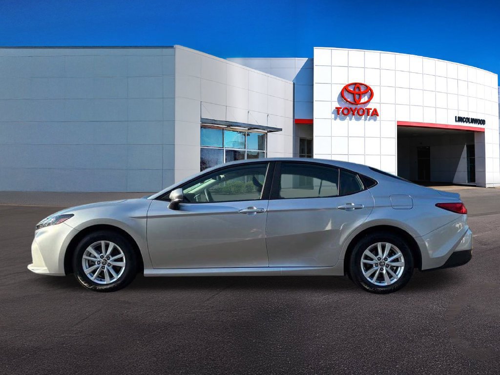 Used 2025 Toyota Camry LE FWD image 13