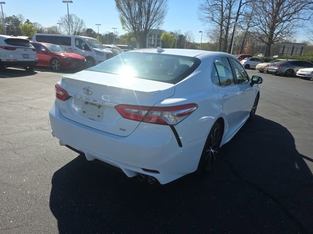 Used 2020 Toyota Camry SE w/ Convenience Package image 8