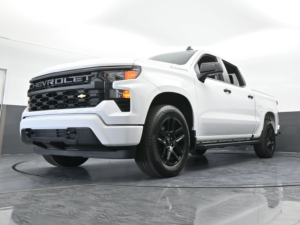Used 2025 Chevrolet Silverado 1500 Custom image 58