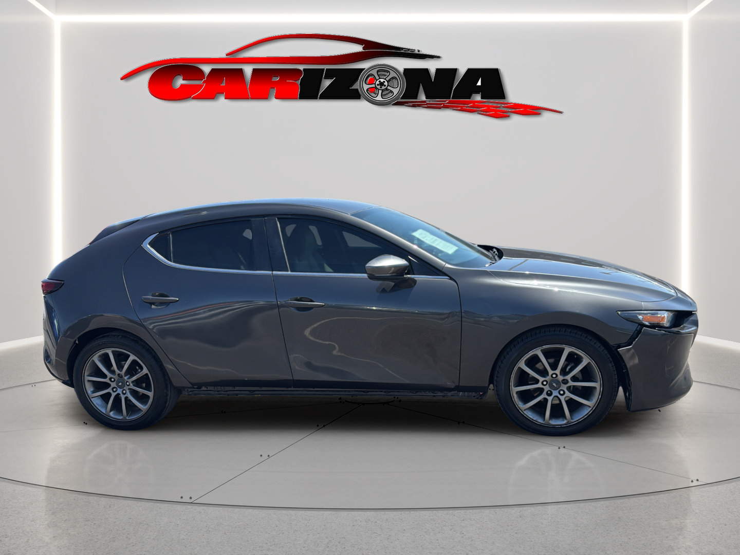 Used 2019 MAZDA MAZDA3 Hatchback w/ Preferred Package FWD image 4
