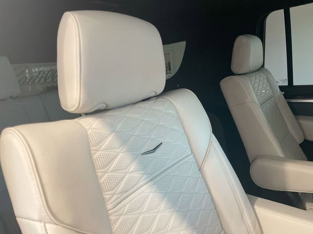 Certified 2025 Cadillac Escalade ESV Premium Luxury Platinum image 22