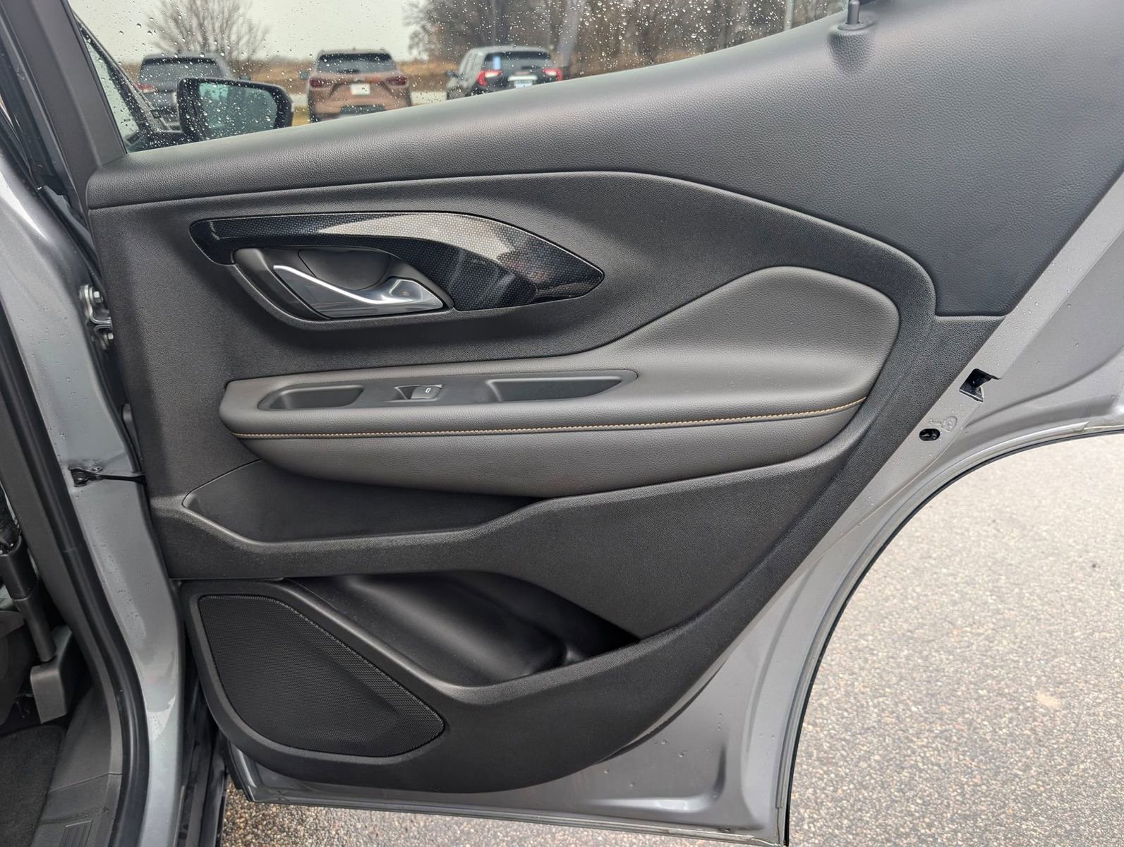 Used 2023 GMC Terrain AT4 image 33