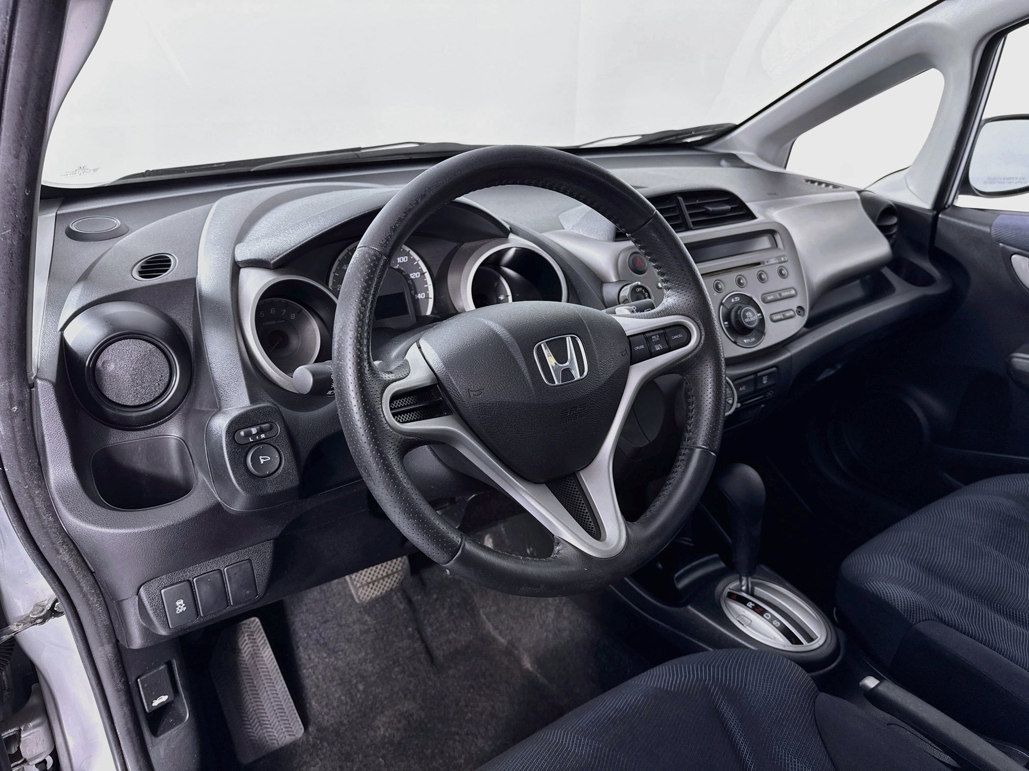 Used 2011 Honda Fit Sport image 9