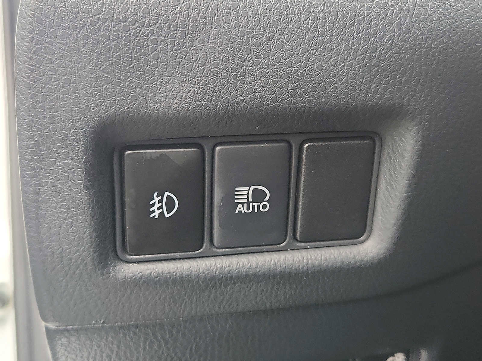 Used 2019 Toyota C-HR Limited image 22