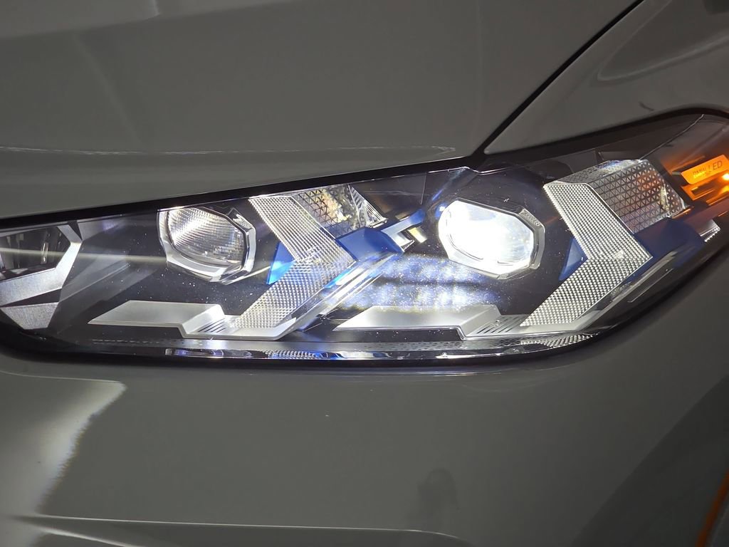 Certified 2024 BMW X5 xDrive50e w/ M Sport Package AWD/4WD image 29