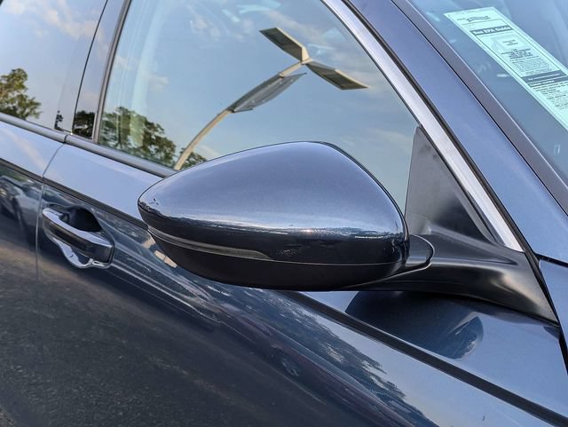 Used 2023 Honda Accord Touring image 11