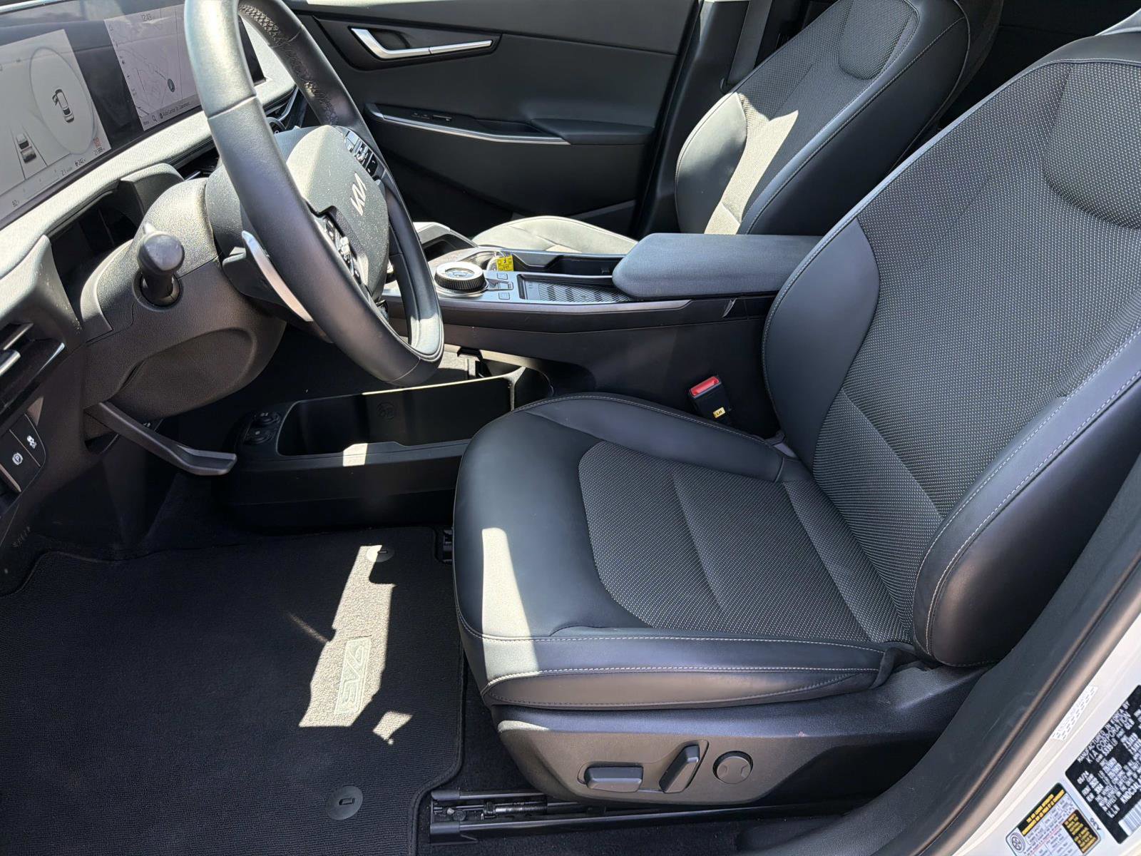 Used 2024 Kia EV6 Light RWD image 19
