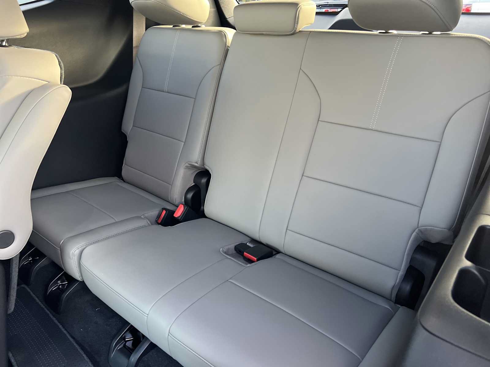 New 2026 GMC Acadia Elevation w/ Black Edition FWD image 18