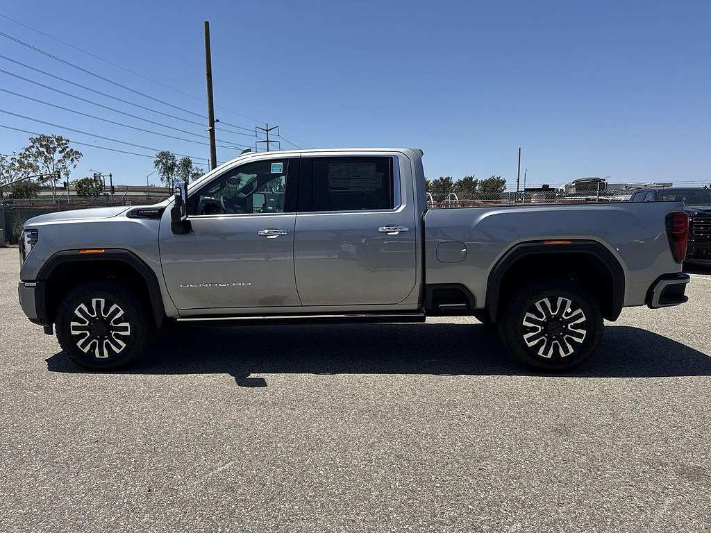 New 2026 GMC Sierra 2500 Denali Ultimate w/ Max Trailering Package AWD/4WD image 5