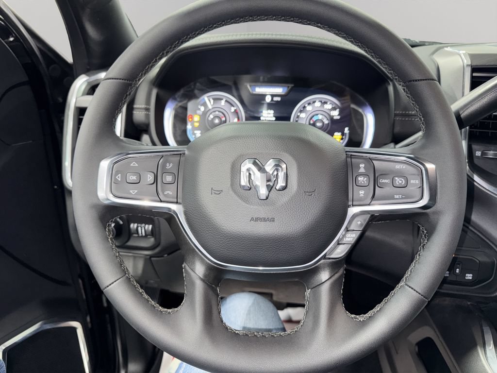 New 2025 RAM 2500 Laramie AWD/4WD image 23