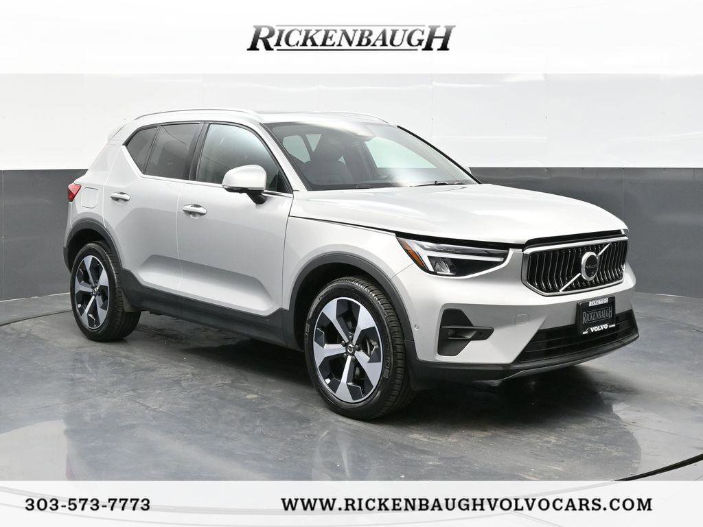 Used 2025 Volvo XC40 B5 Plus