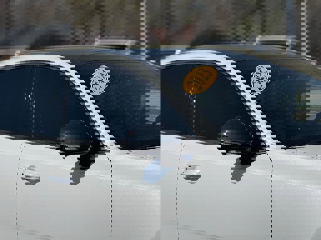 Used 2023 Kia Stinger GT2 image 7