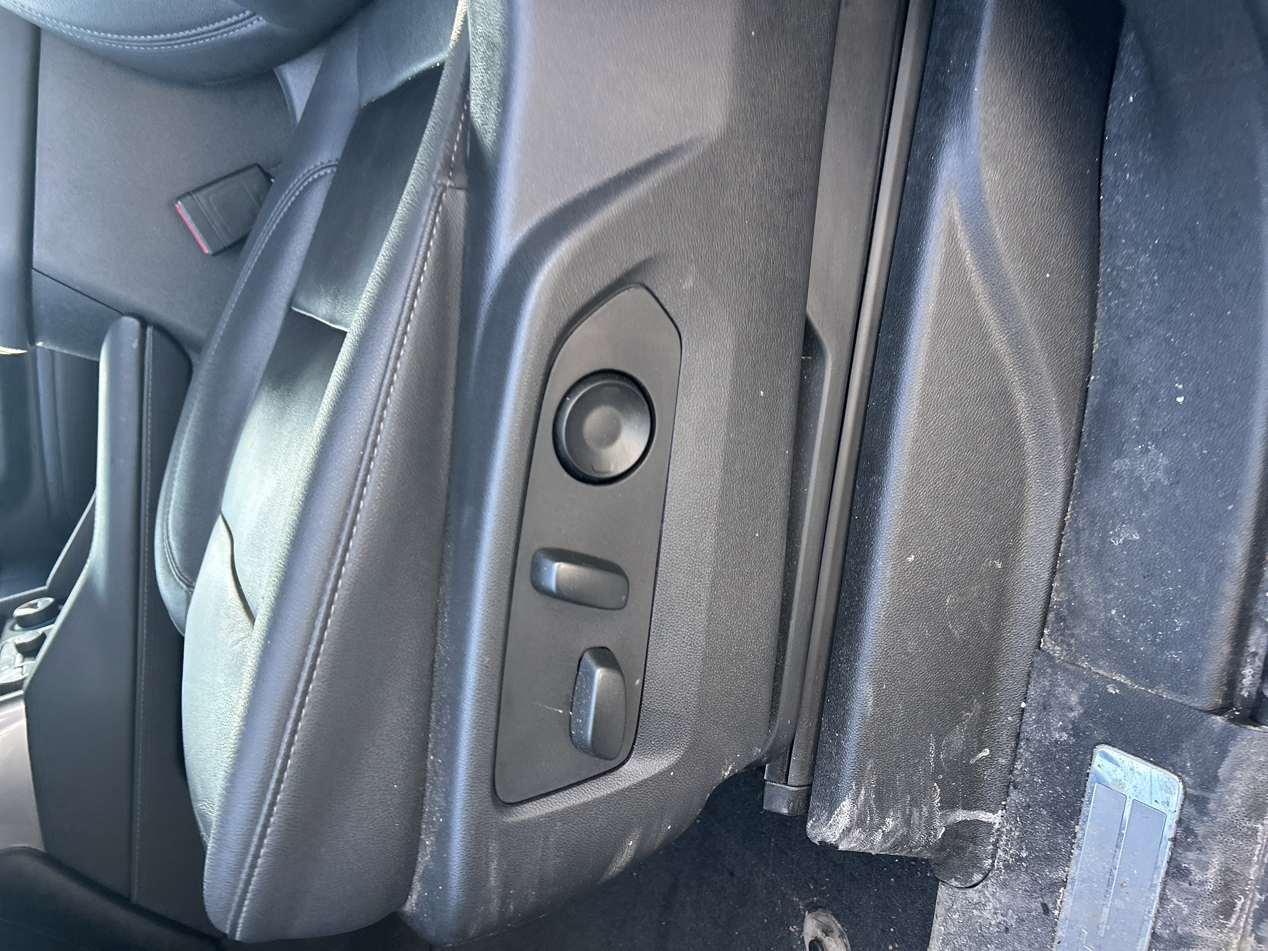 Used 2023 Chevrolet Tahoe Z71 w/ Luxury Package image 19