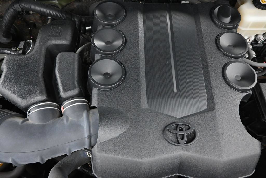 Used 2022 Toyota 4Runner TRD Off-Road Premium AWD/4WD image 46