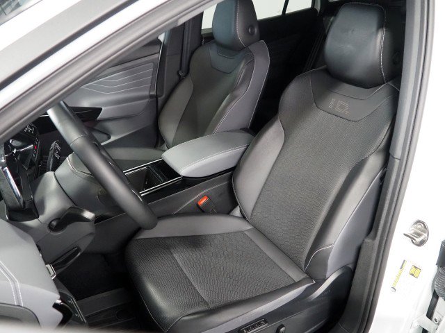 Used 2023 Volkswagen ID.4 Pro S image 14