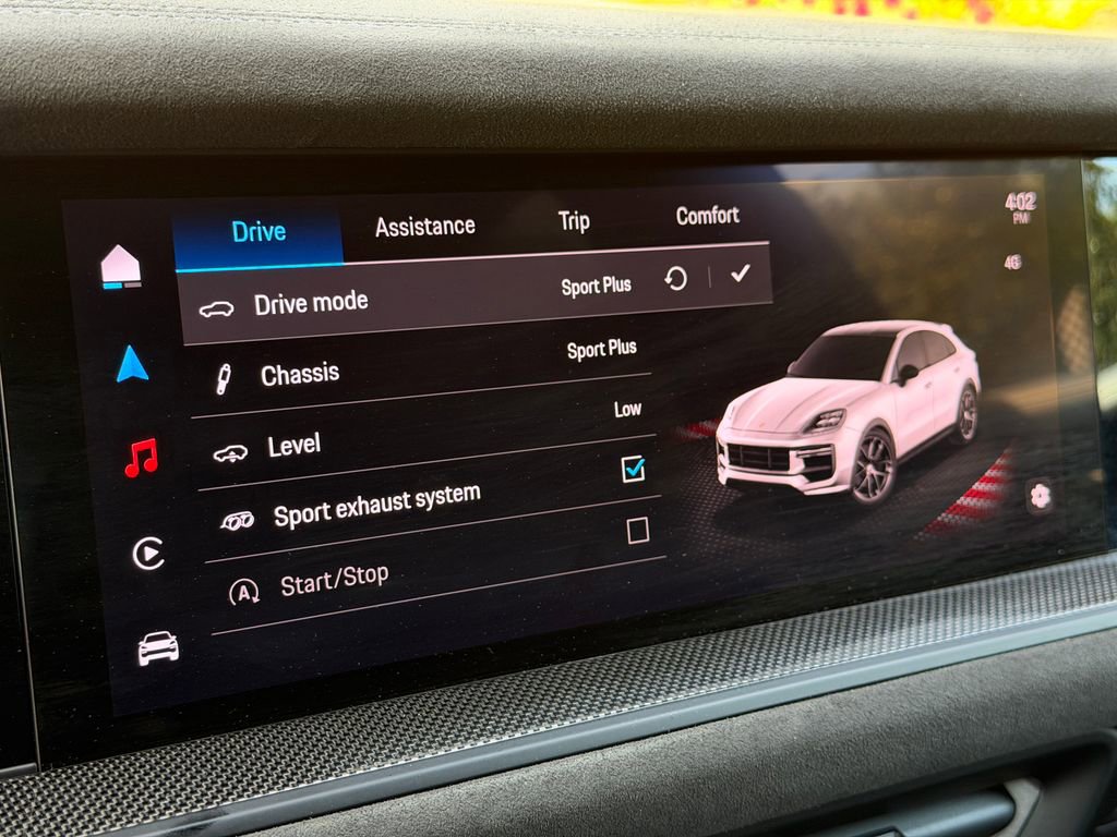 Used 2024 Porsche Cayenne Turbo GT AWD/4WD image 25