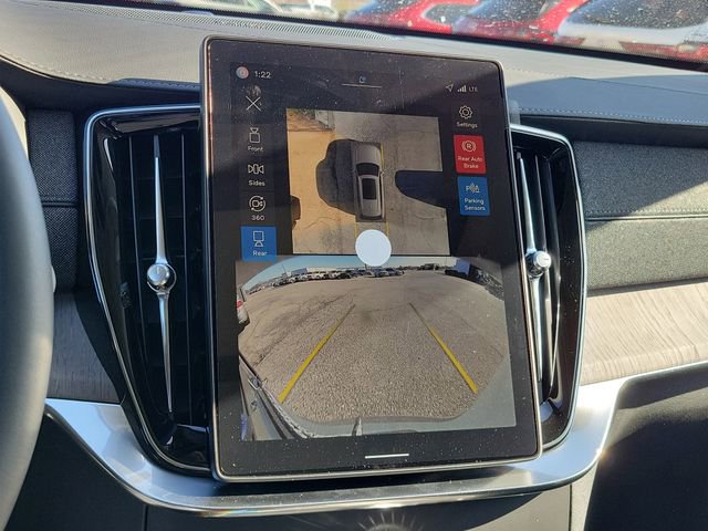 New 2026 Volvo XC90 B6 Ultra w/ Protection Package image 27