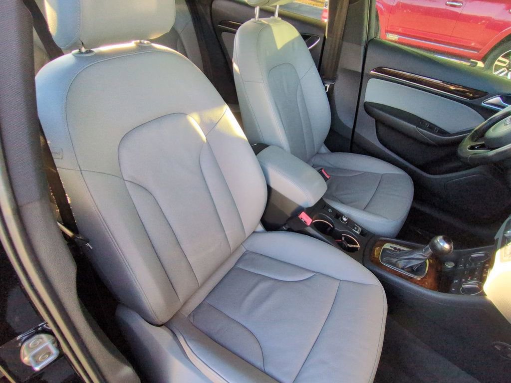 Used 2017 Audi Q3 2.0T Premium Plus w/ Premium Plus Package image 22