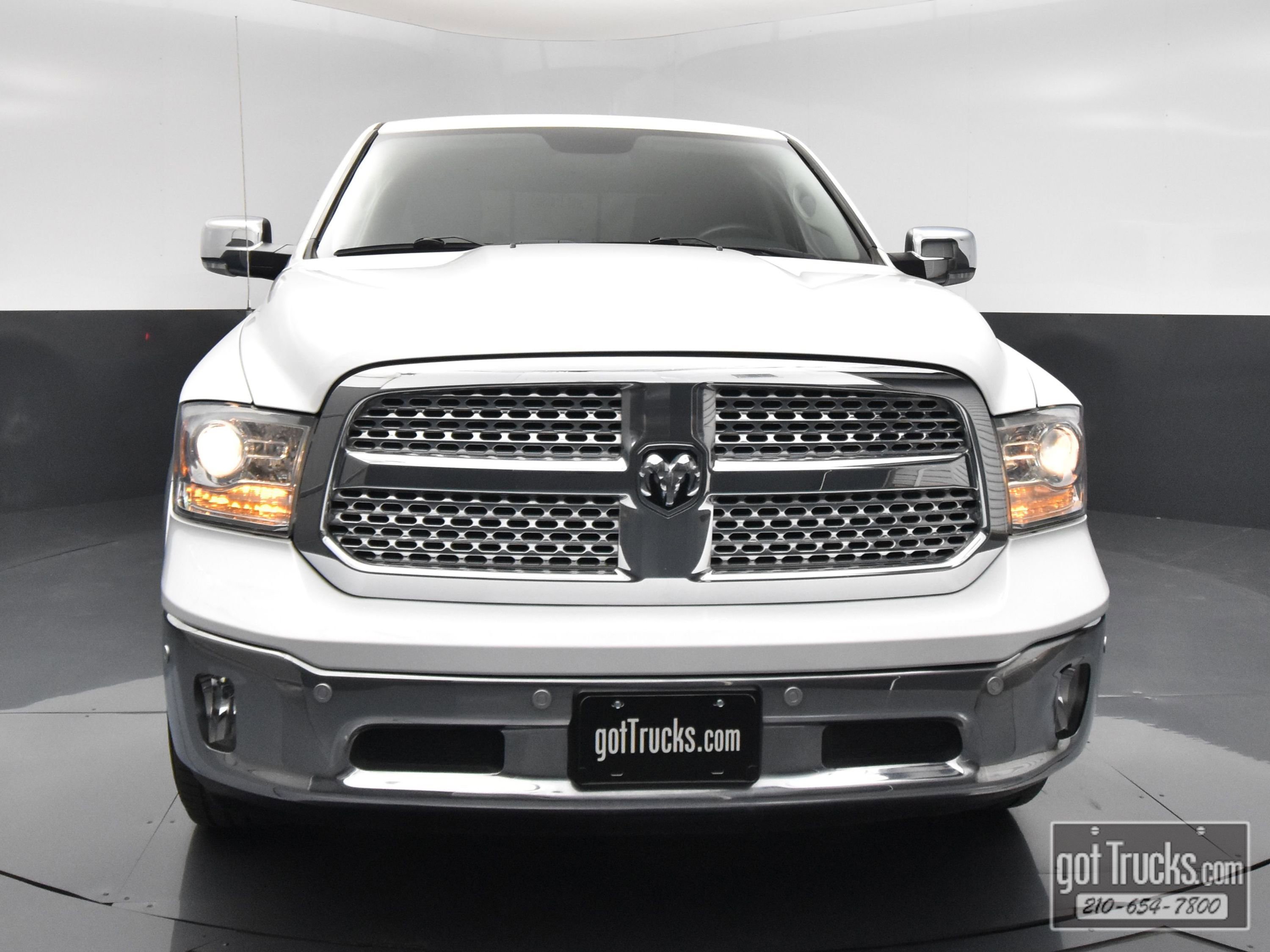 Used 2018 RAM 1500 Laramie RWD image 51