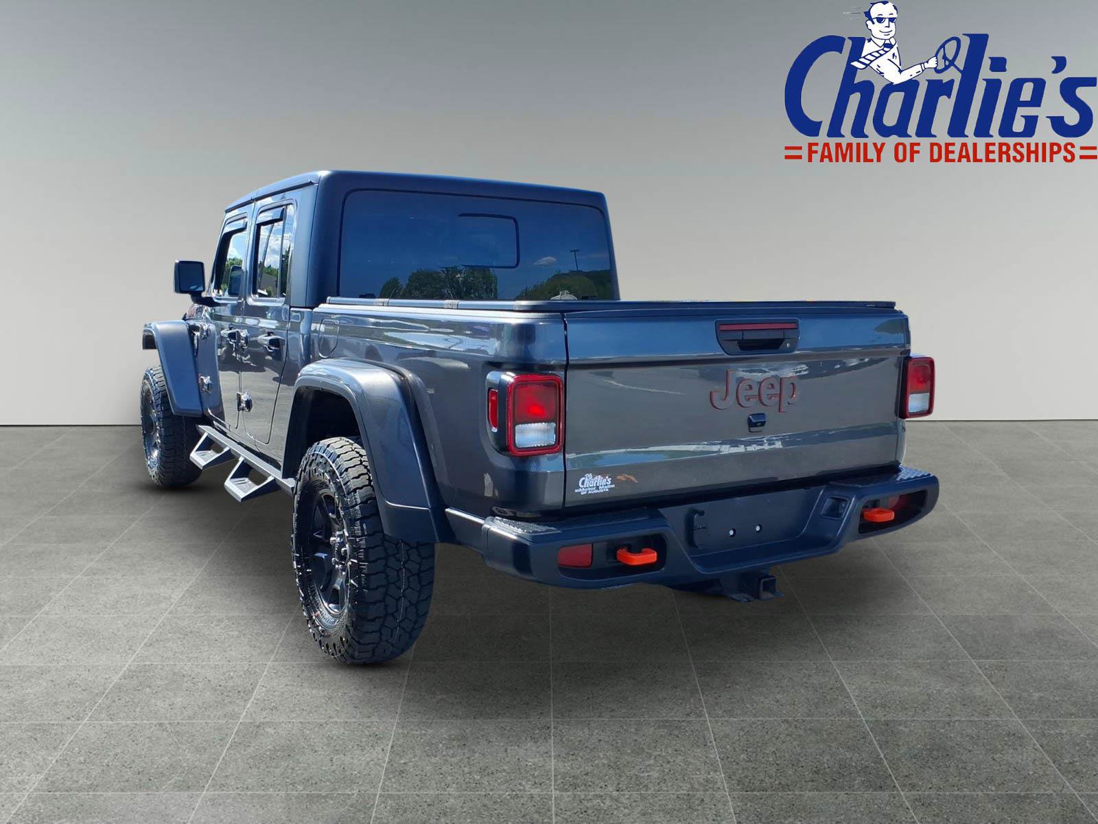 Used 2023 Jeep Gladiator Mojave w/ Cold Weather Group AWD/4WD image 5