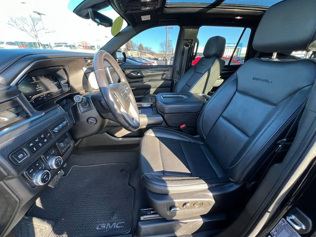 Used 2022 GMC Yukon Denali image 17