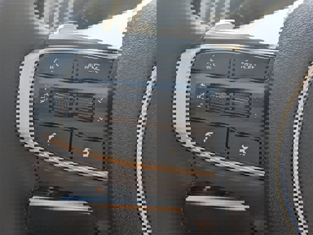 New 2024 Kia Sportage EX image 25