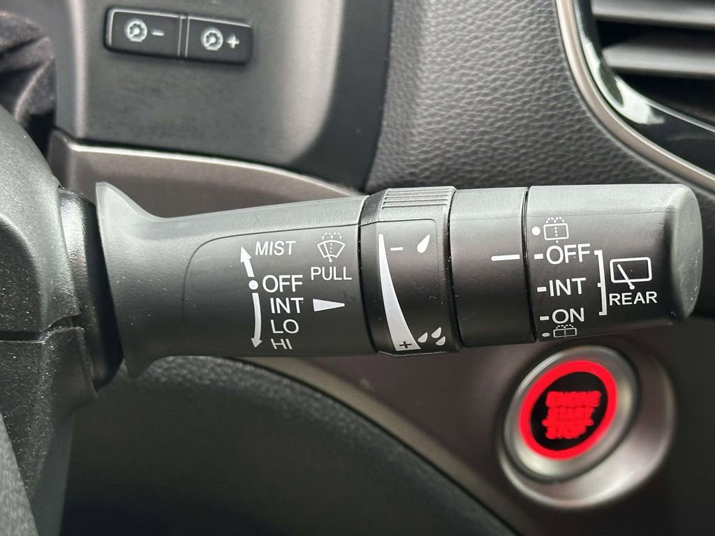 Used 2022 Honda Pilot Sport image 23