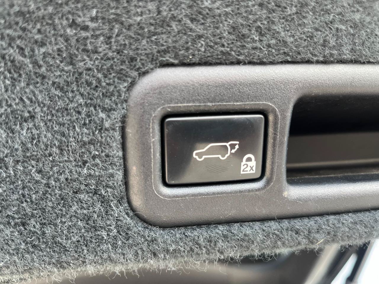 Used 2019 Lexus RX 450h AWD w/ Navigation Package image 19