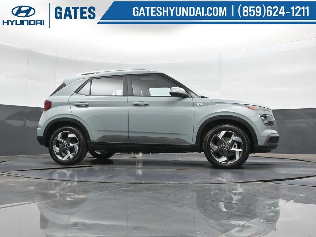 New 2026 Hyundai Venue SEL FWD image 37