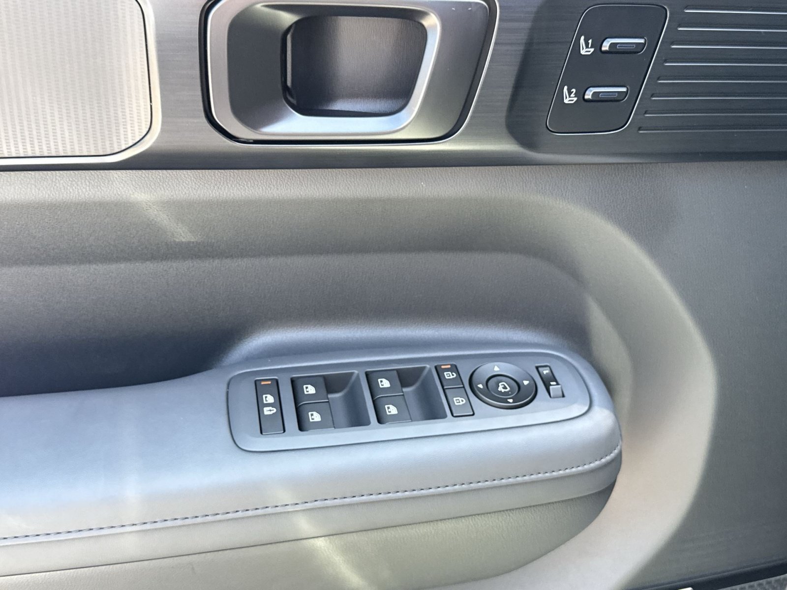 New 2027 Hyundai Santa Fe Calligraphy FWD image 15