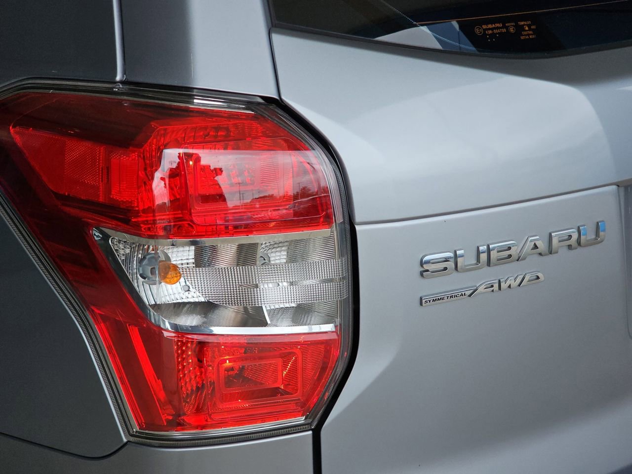 Used 2015 Subaru Forester 2.5i AWD/4WD image 39