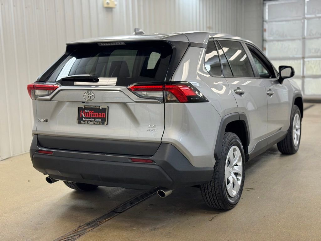 Used 2024 Toyota RAV4 LE image 5