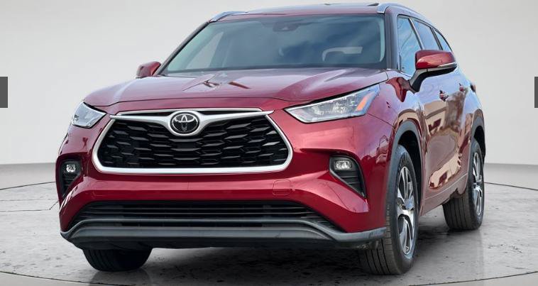Used 2020 Toyota Highlander XLE FWD image 48