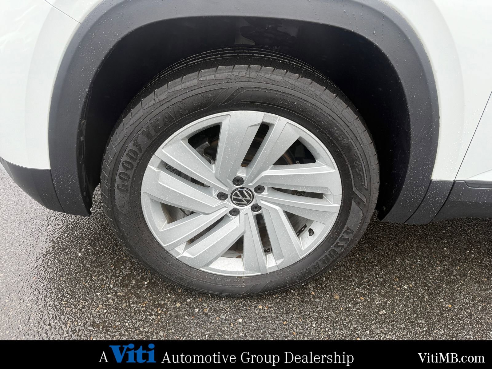 Used 2023 Volkswagen Atlas Cross Sport SE w/ Panoramic Sunroof Package image 12