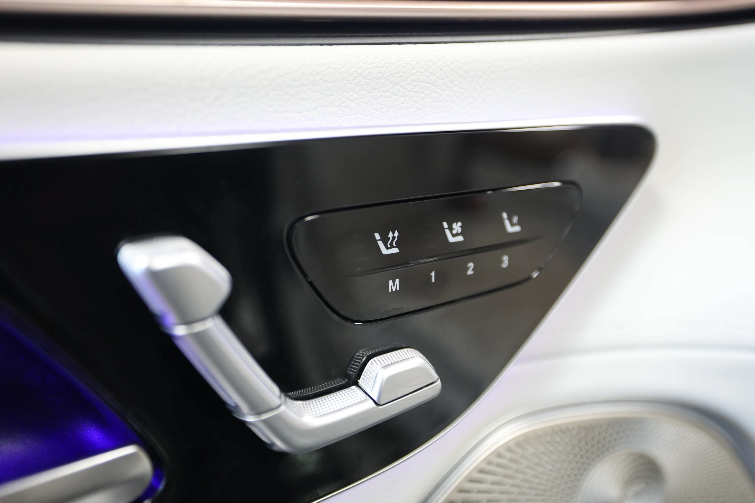 Used 2023 Mercedes-Benz EQS 580 4MATIC SUV image 24