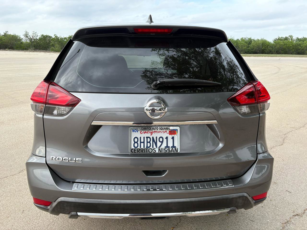 Used 2018 Nissan Rogue S FWD image 8