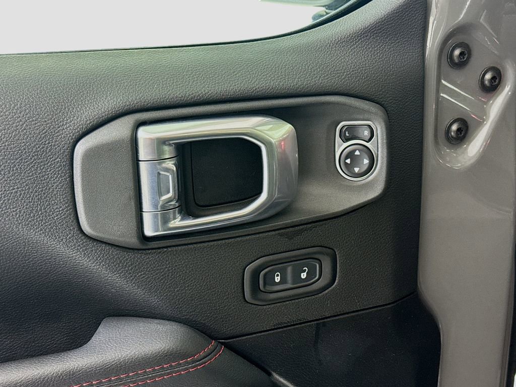 Used 2021 Jeep Wrangler Unlimited Rubicon image 16