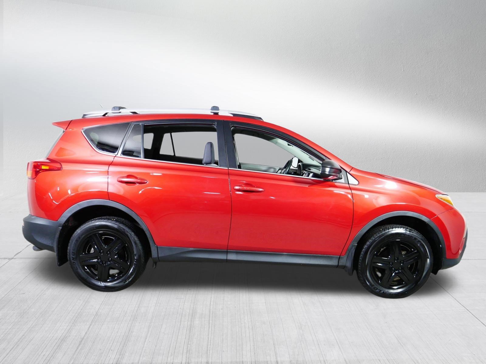 Used 2013 Toyota RAV4 LE AWD/4WD image 8