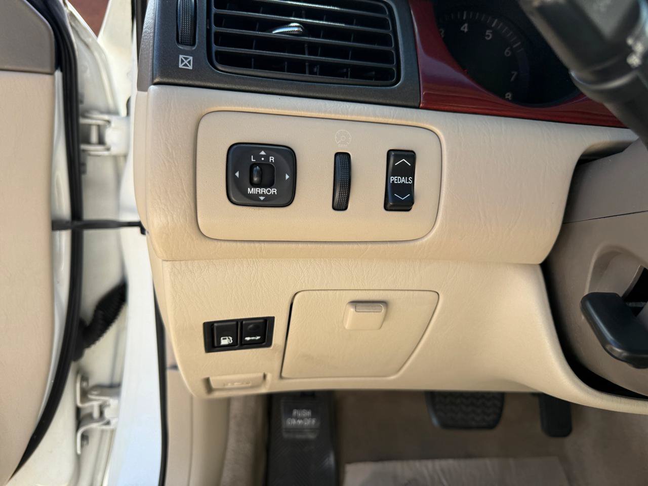 Used 2003 Lexus ES 330 FWD image 14