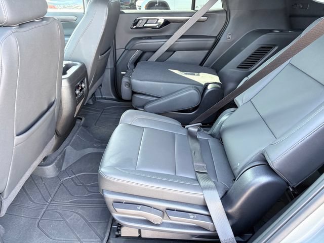Used 2025 Chevrolet Tahoe Z71 w/ Z71 Off-Road Package AWD/4WD image 7