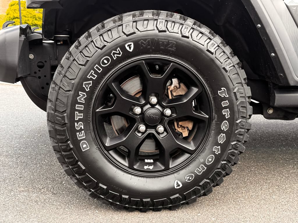 Used 2022 Jeep Wrangler Sport AWD/4WD image 25