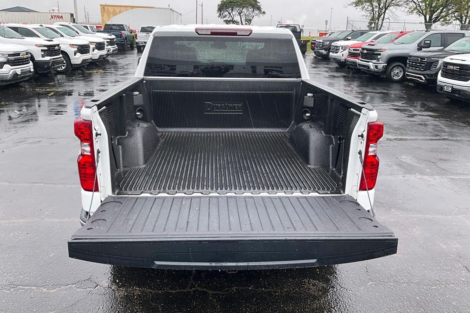 Used 2024 Chevrolet Silverado 1500 LT AWD/4WD image 4