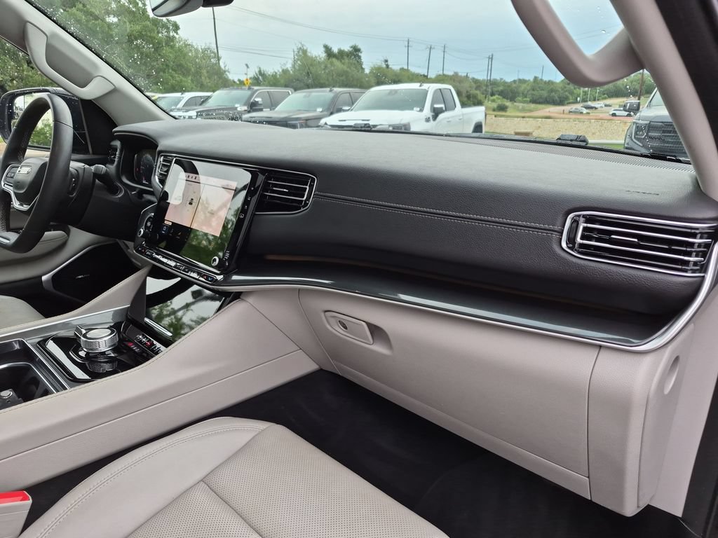 Used 2022 Jeep Wagoneer Series I w/ Premium Group I AWD/4WD image 42