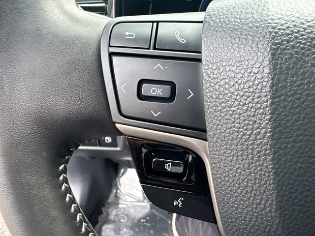 Certified 2025 Toyota Camry SE w/ Convenience Package image 33