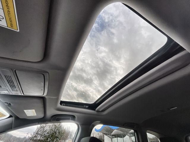 Used 2022 Honda CR-V EX image 18